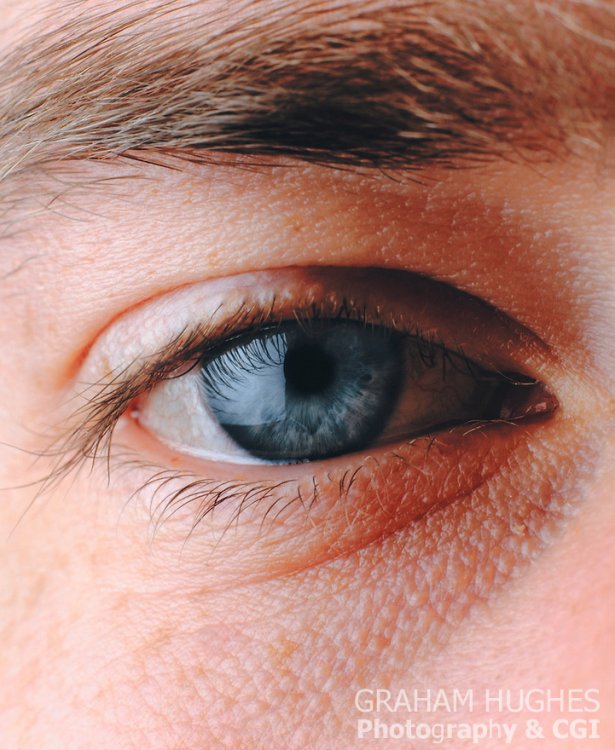 Close-Up-Male-Blue-Eye.jpg
