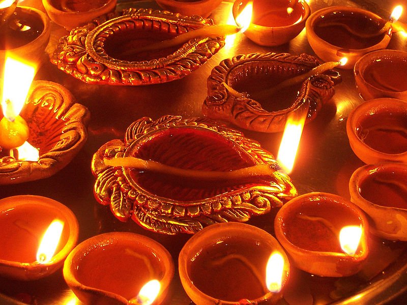 800px-Diwali_Diya.jpg
