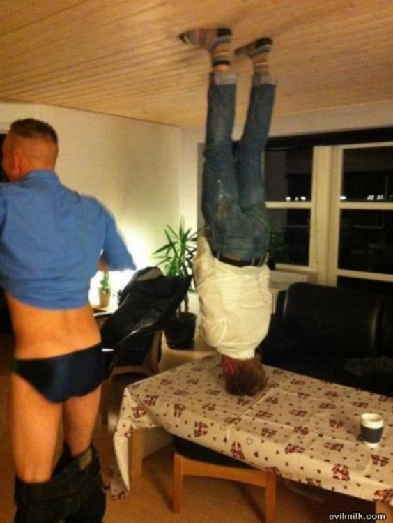 Impressive_Headstand.jpg