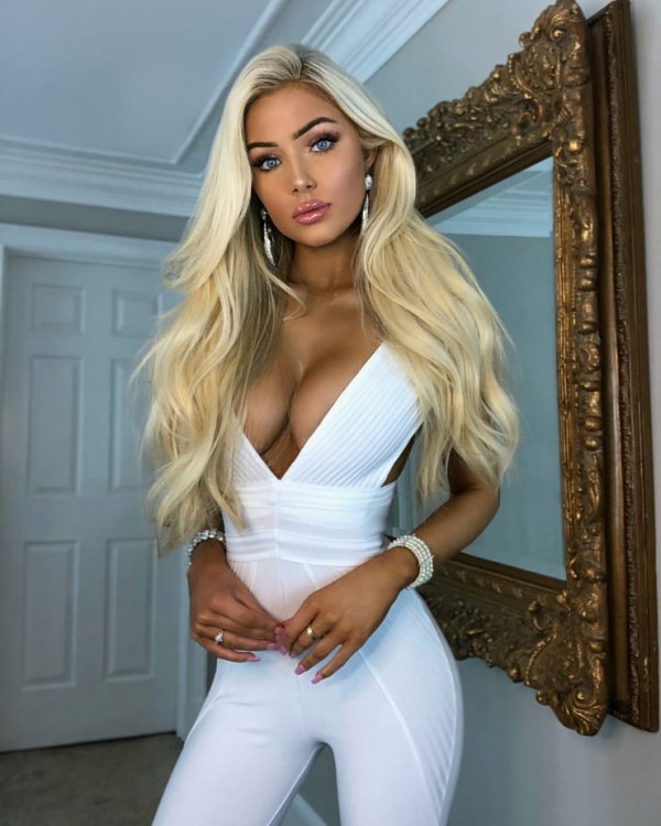 740full-katerina-rozmajzl.jpg