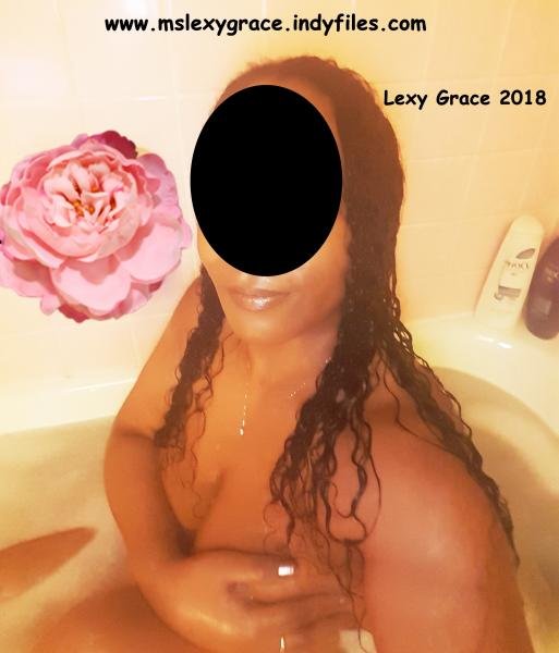 Bubble Bath Selfies February 2018